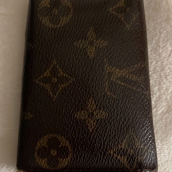 Louis Vuttion key wallet used in fair condition - Picture 5 of 9